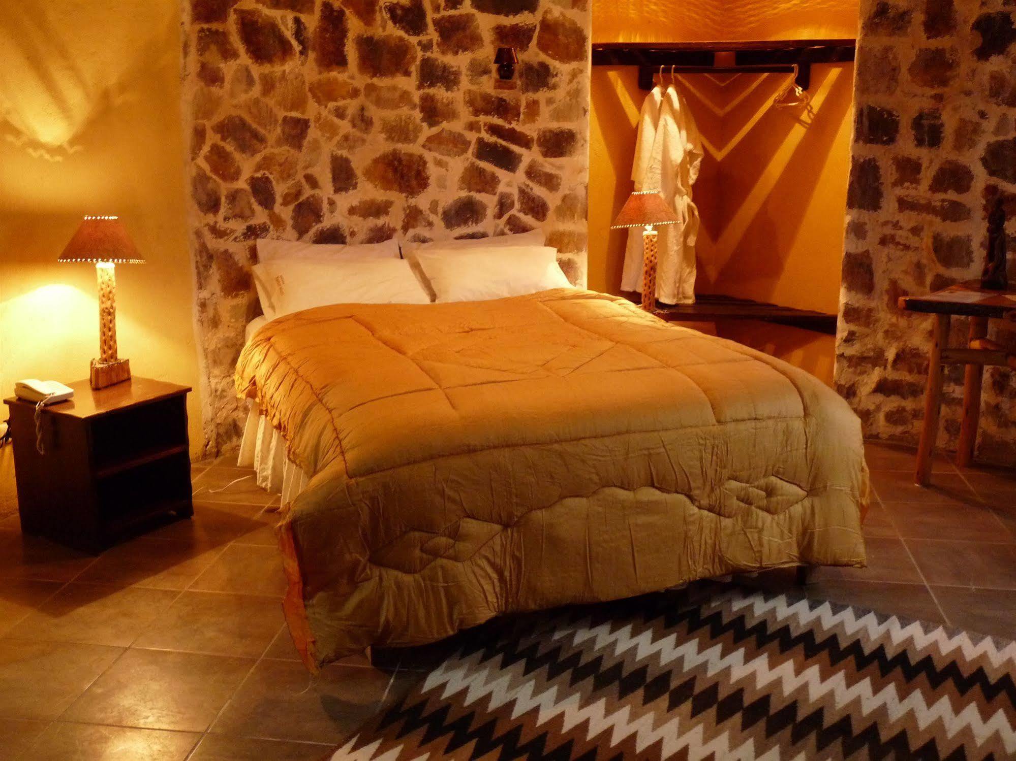 Hotel Kuntur Wassi 카바나콘데 외부 사진